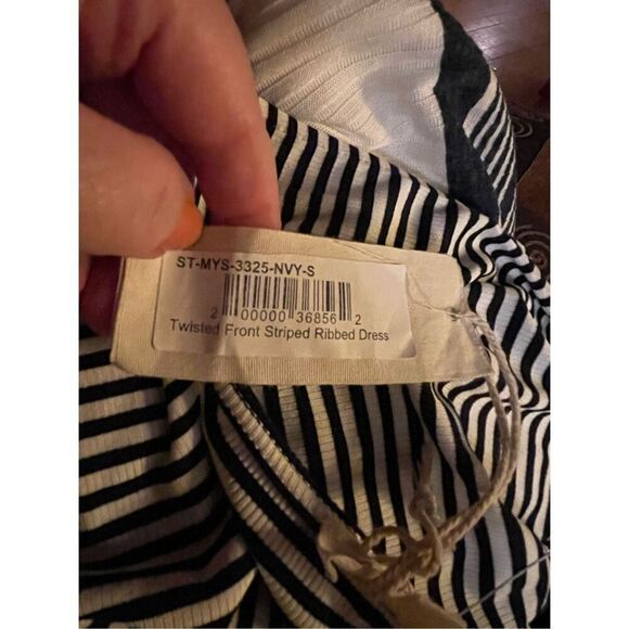 NWT Mystree size S twisted front striped ribbed dress - Picture 5 of 6